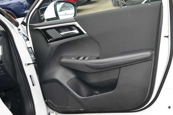 2024 Mitsubishi Outlander ES ZM