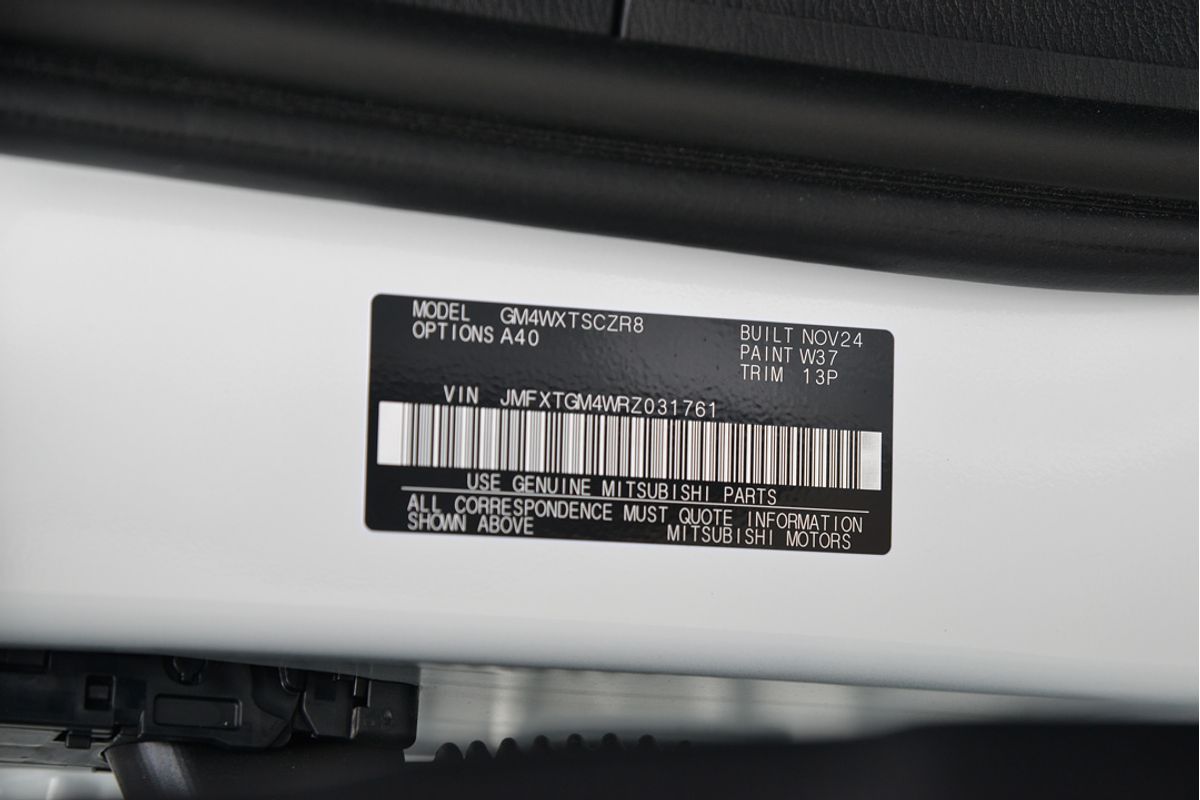 2024 Mitsubishi Outlander ES ZM