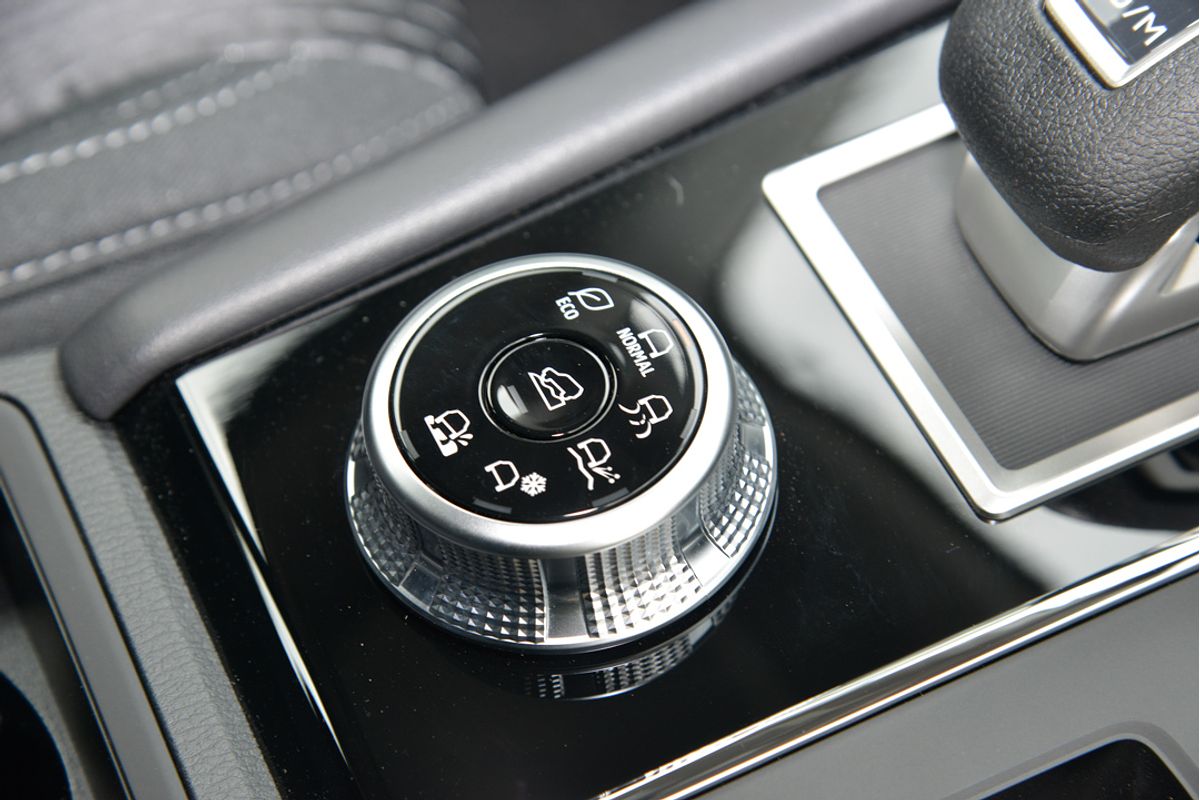 2024 Mitsubishi Outlander ES ZM