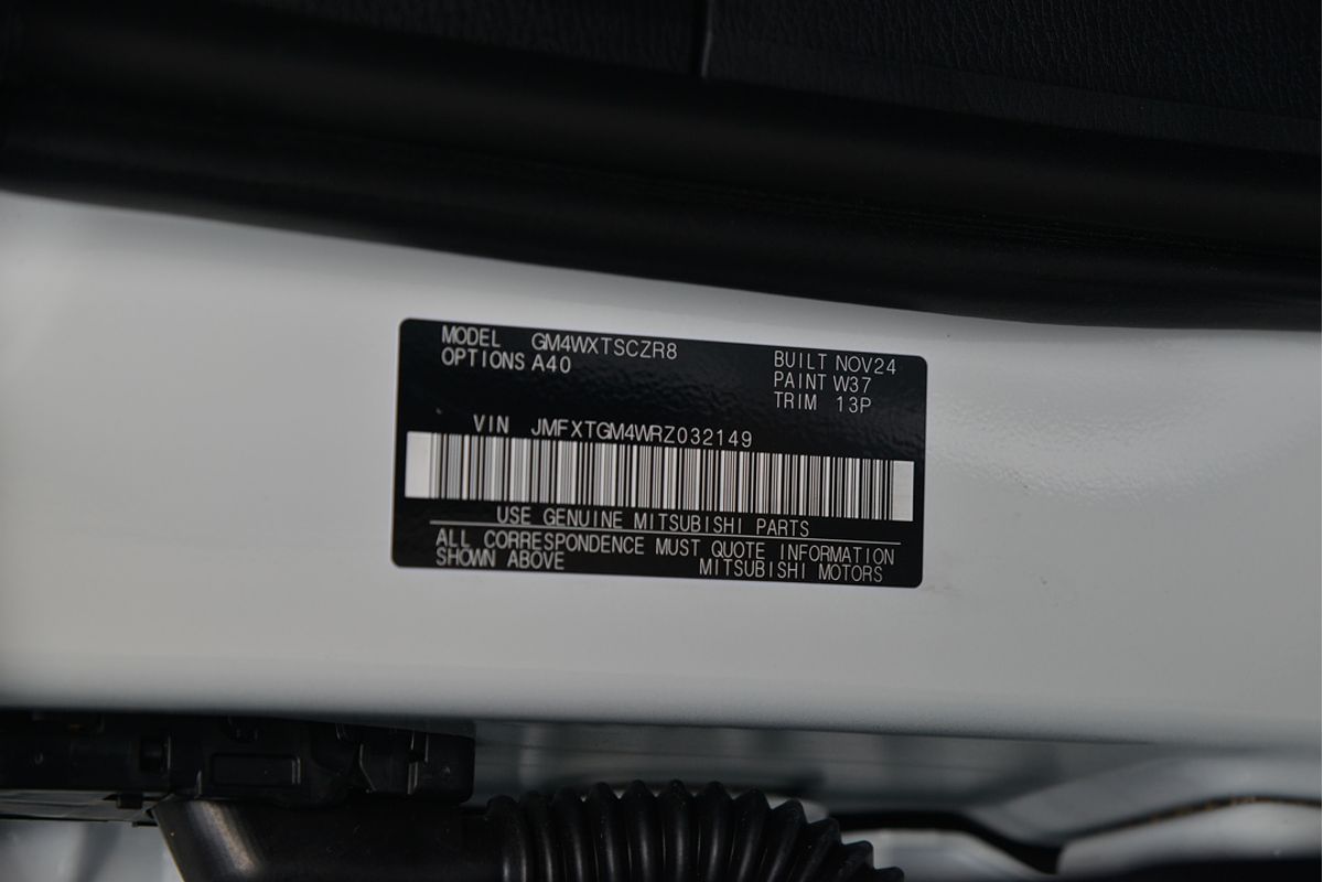 2024 Mitsubishi Outlander ES ZM