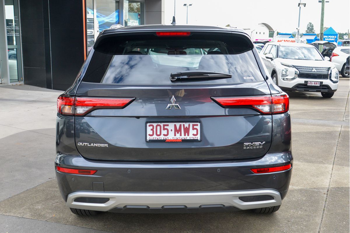 2024 Mitsubishi Outlander PHEV Exceed ZM