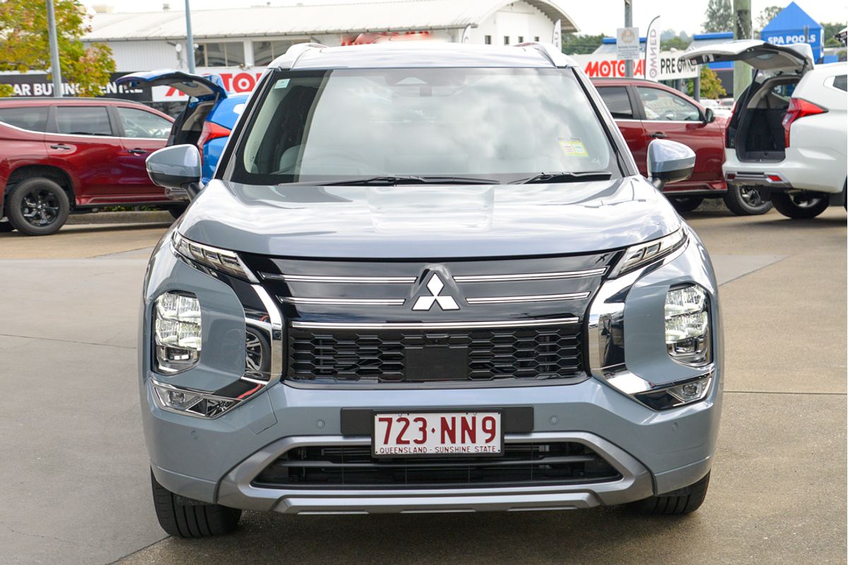 2025 Mitsubishi Outlander Exceed ZM