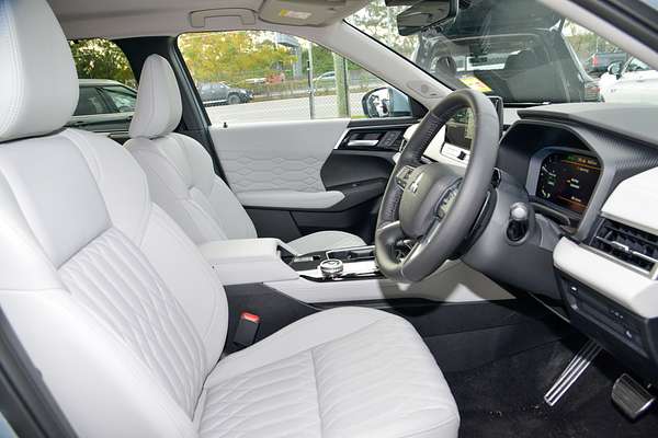 2025 Mitsubishi Outlander Exceed ZM