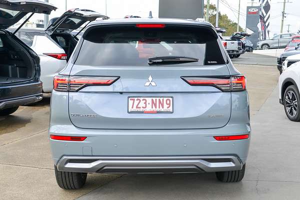2025 Mitsubishi Outlander Exceed ZM
