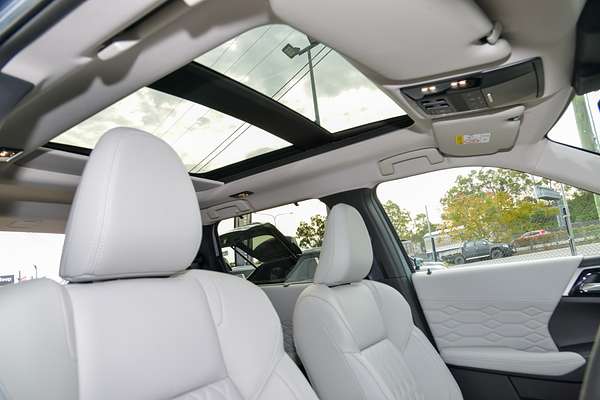 2025 Mitsubishi Outlander Exceed ZM