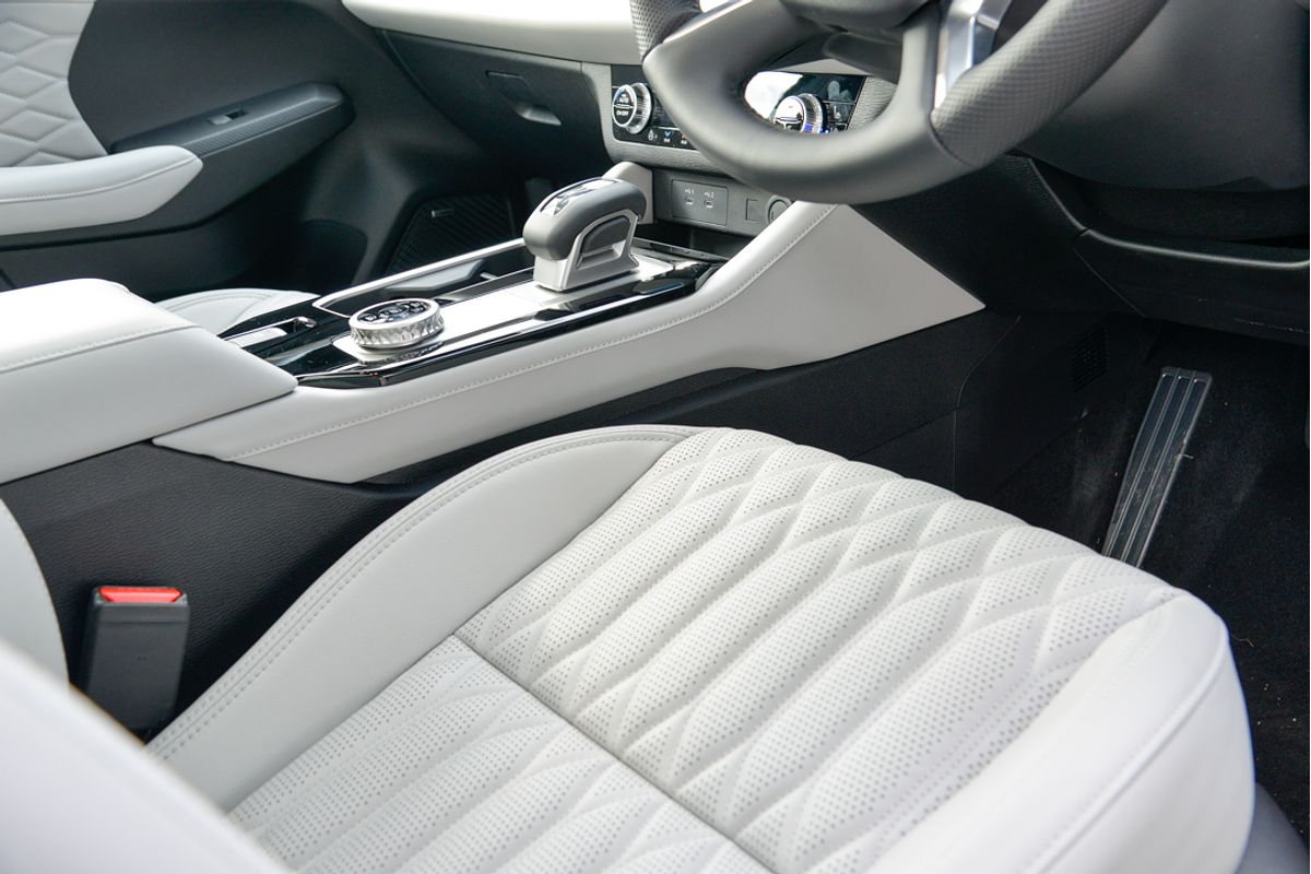 2025 Mitsubishi Outlander Exceed ZM
