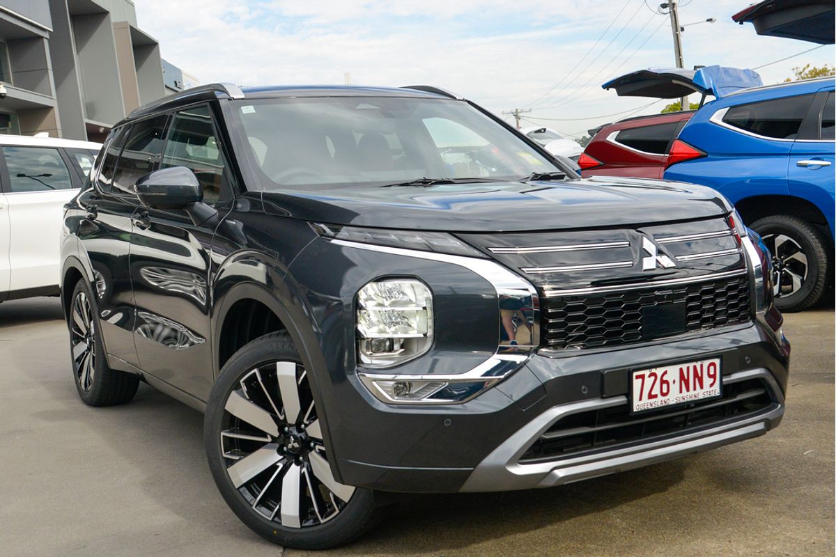 2025 Mitsubishi Outlander Exceed Tourer ZM