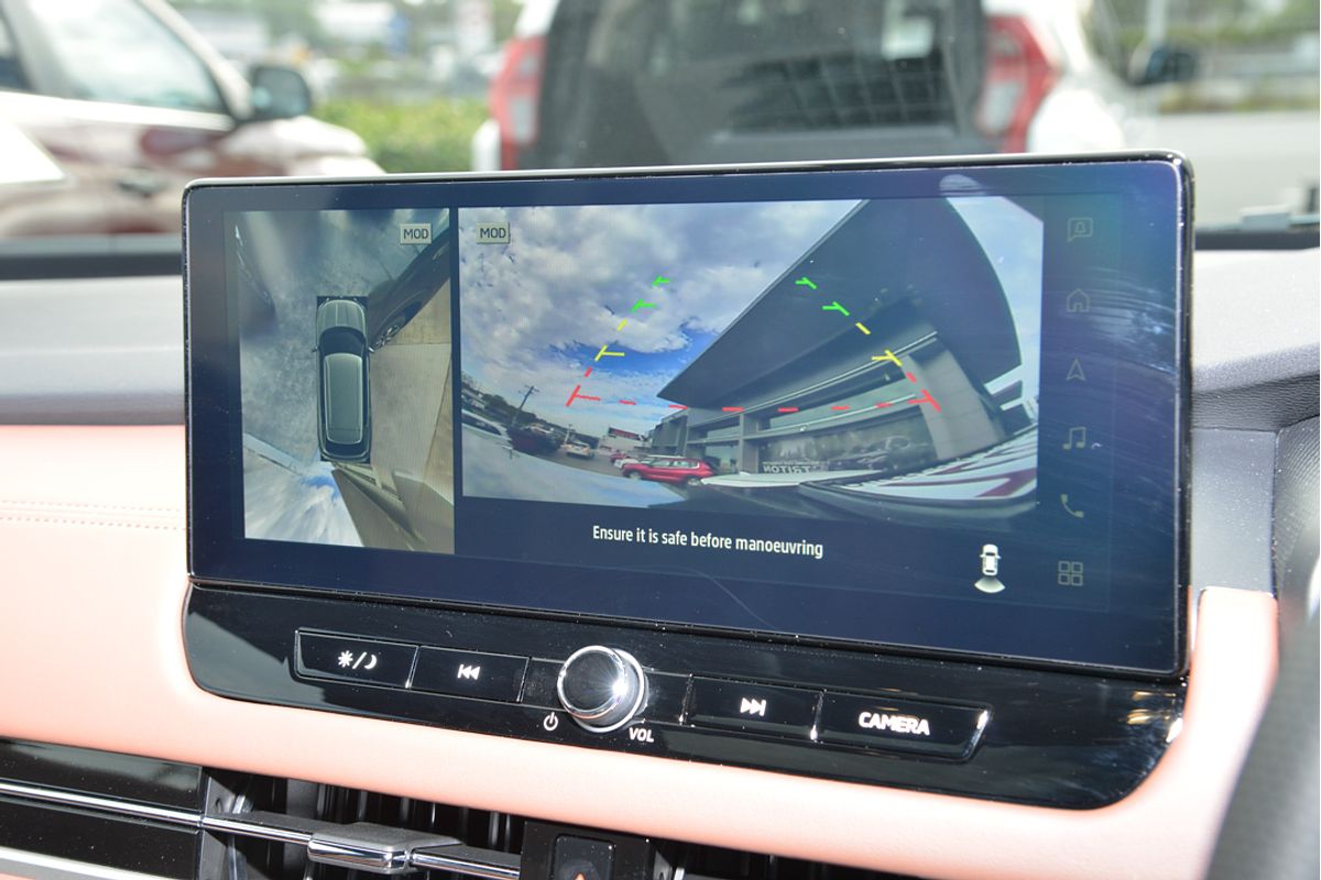 2025 Mitsubishi Outlander Exceed Tourer ZM
