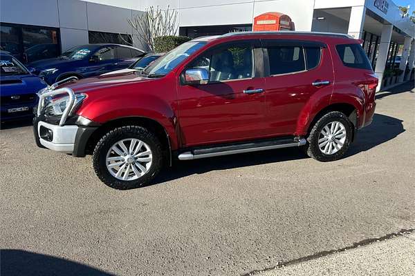 2018 Isuzu MU-X LS-T