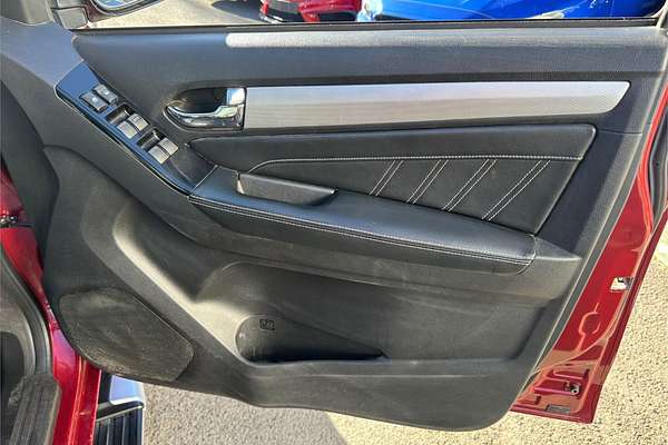 2018 Isuzu MU-X LS-T