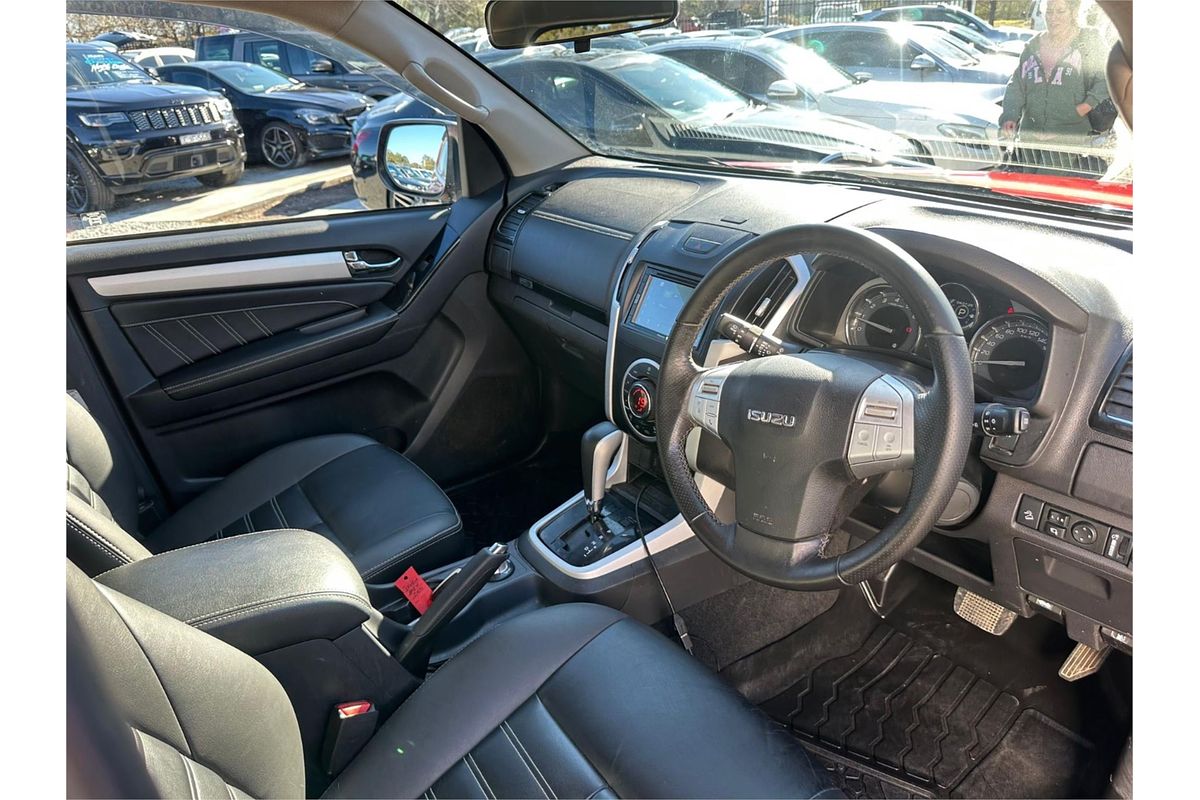 2018 Isuzu MU-X LS-T