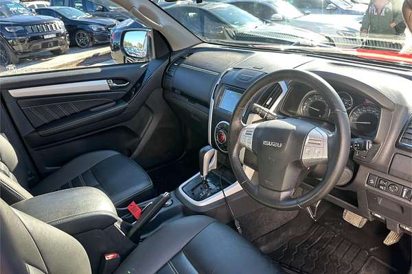 2018 Isuzu MU-X LS-T