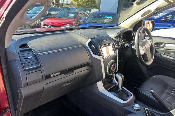 2018 Isuzu MU-X LS-T