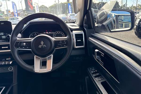 2024 Mitsubishi Triton GLS MV 4X4