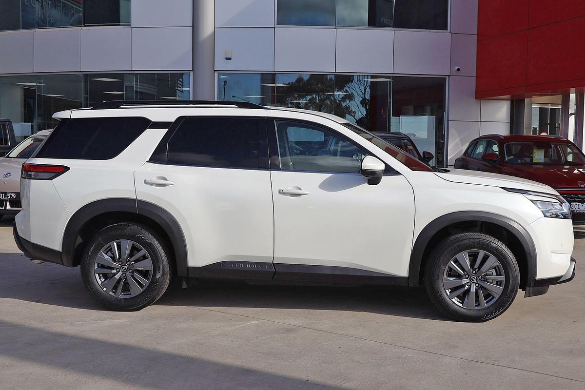 2025 Nissan Pathfinder ST-L R53