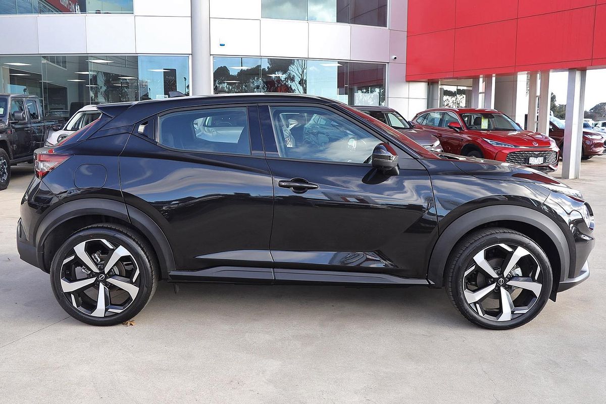 2023 Nissan JUKE ST-L F16