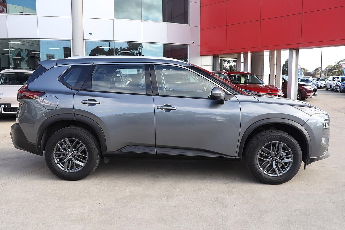 2024 Nissan X-TRAIL ST T33