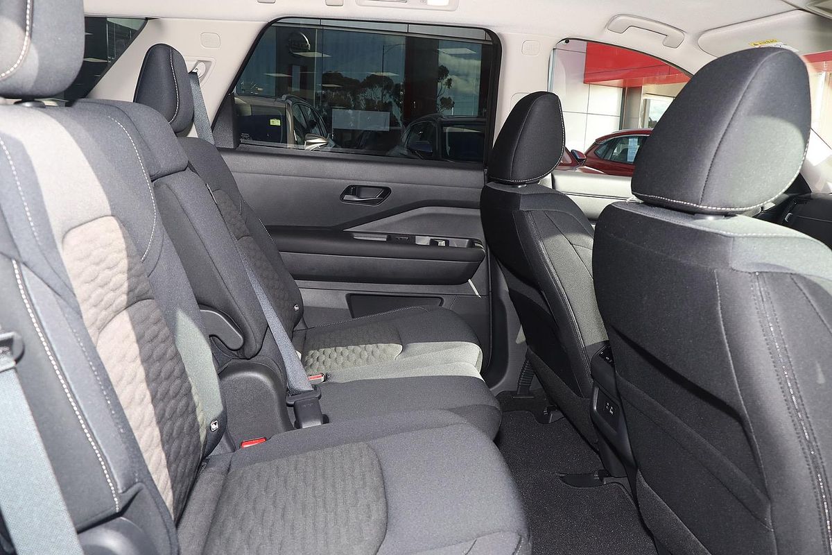 2025 Nissan Pathfinder ST-L R53