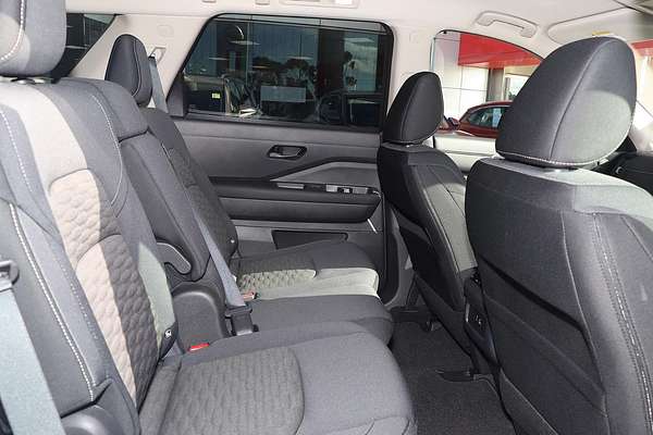 2025 Nissan Pathfinder ST-L R53