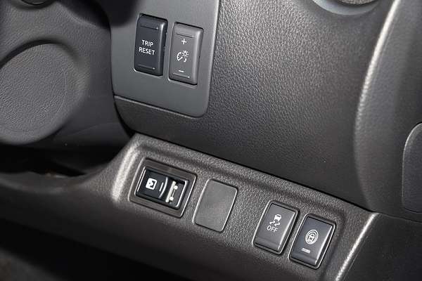 2025 Nissan Navara PRO-4X D23 4X4