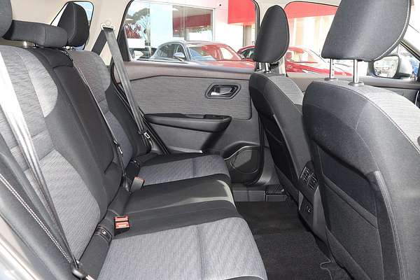 2024 Nissan X-TRAIL ST T33