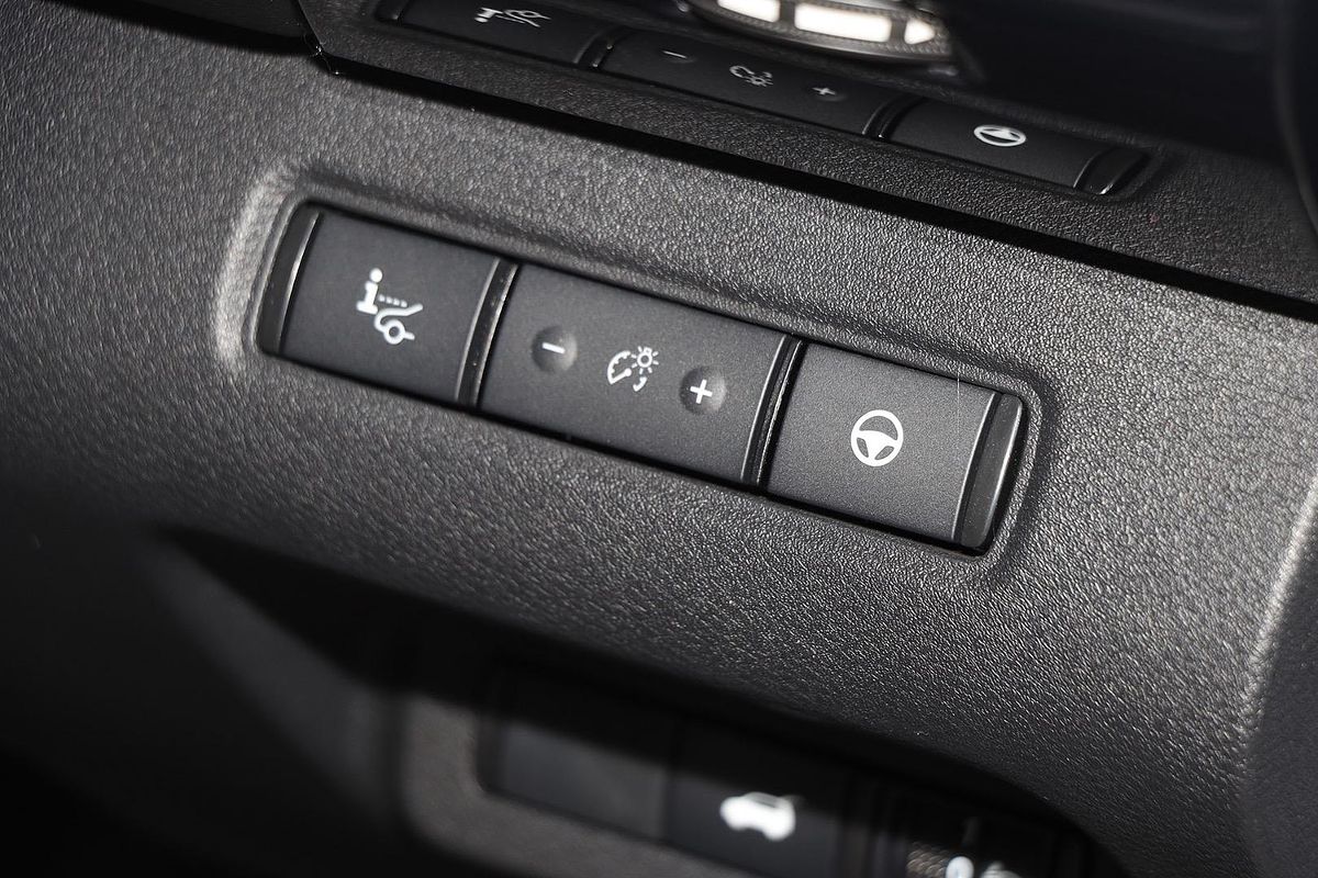 2025 Nissan Pathfinder ST-L R53