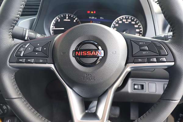 2025 Nissan Navara PRO-4X D23 4X4
