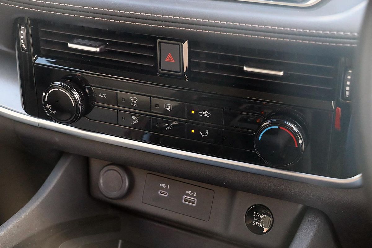 2024 Nissan X-TRAIL ST T33