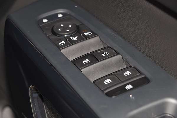 2025 Nissan Pathfinder ST-L R53