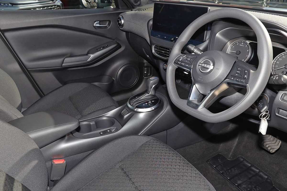 2024 Nissan JUKE ST+ F16