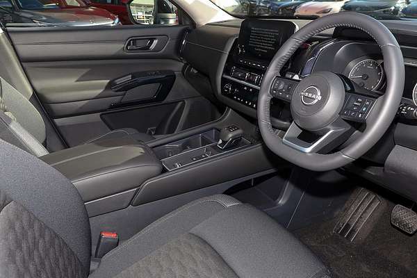 2025 Nissan Pathfinder ST-L R53