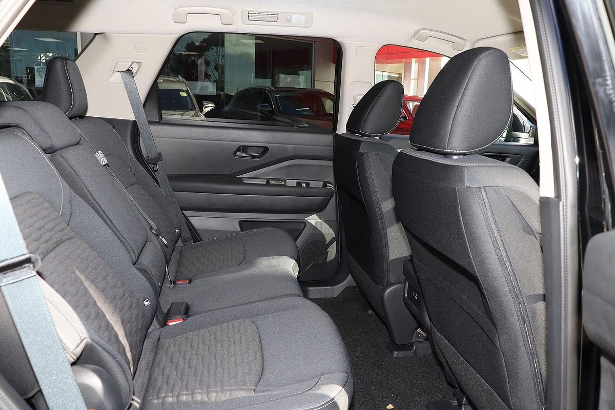 2025 Nissan Pathfinder ST-L R53