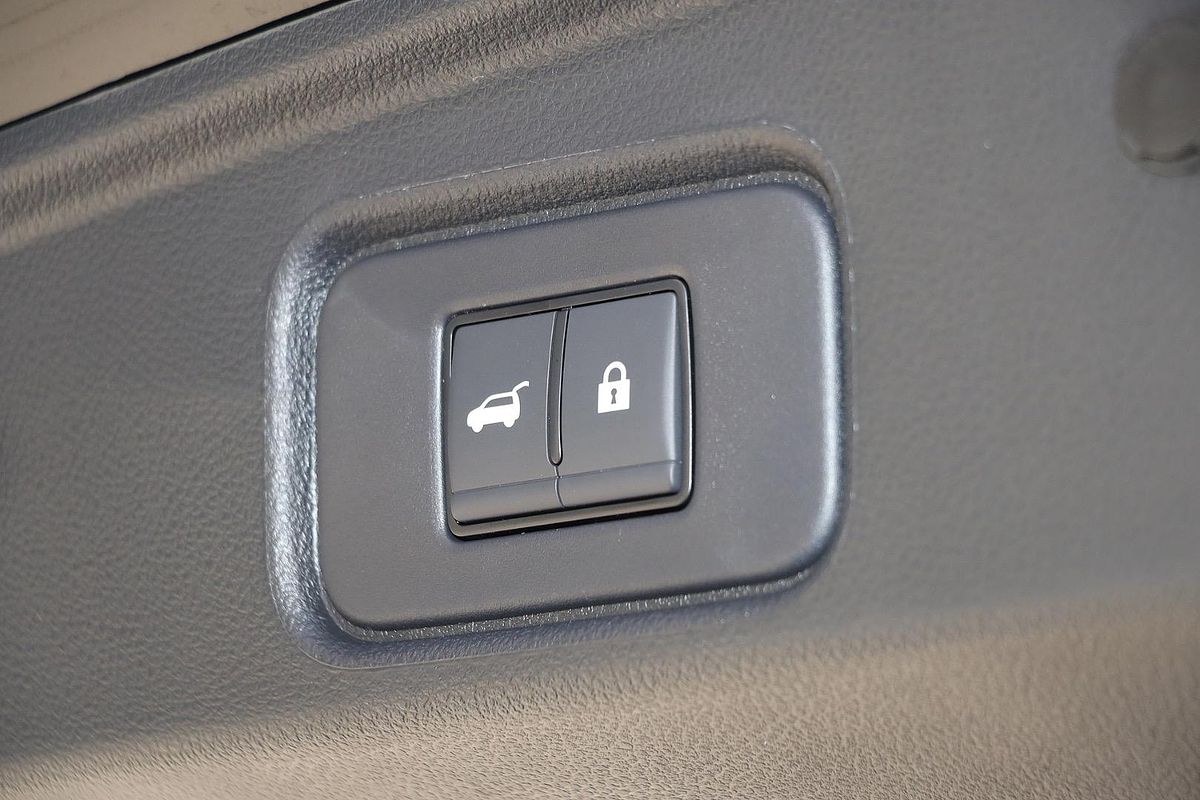 2025 Nissan Pathfinder ST-L R53