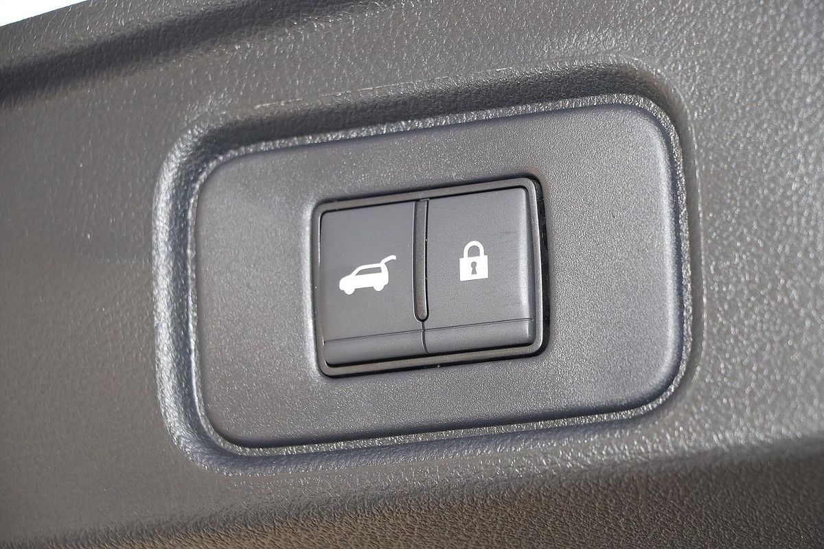 2024 Nissan Pathfinder ST-L R53