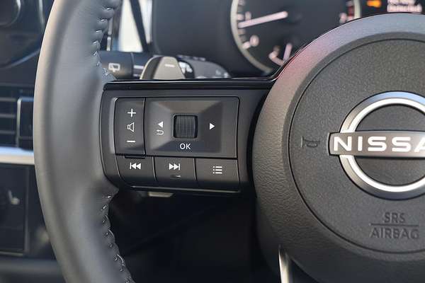 2025 Nissan Pathfinder ST-L R53