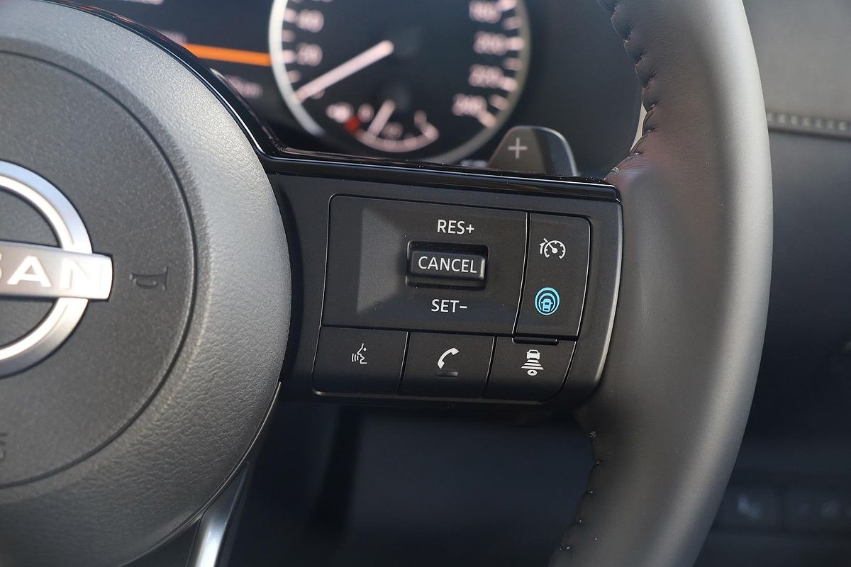 2025 Nissan Pathfinder ST-L R53