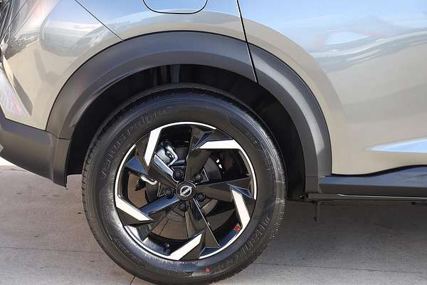 2024 Nissan JUKE ST+ F16