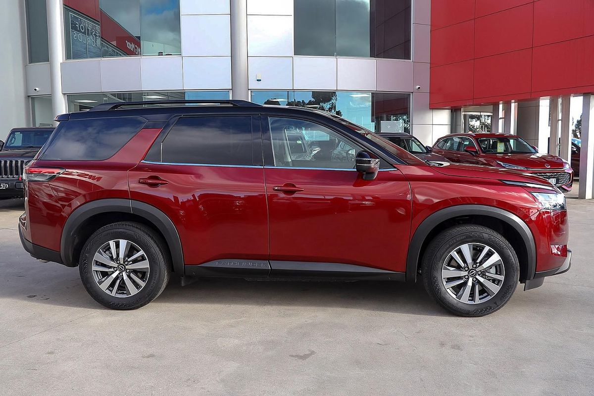 2024 Nissan Pathfinder Ti R53