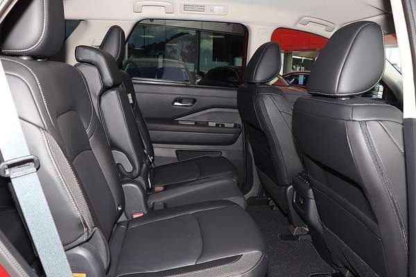 2024 Nissan Pathfinder Ti R53