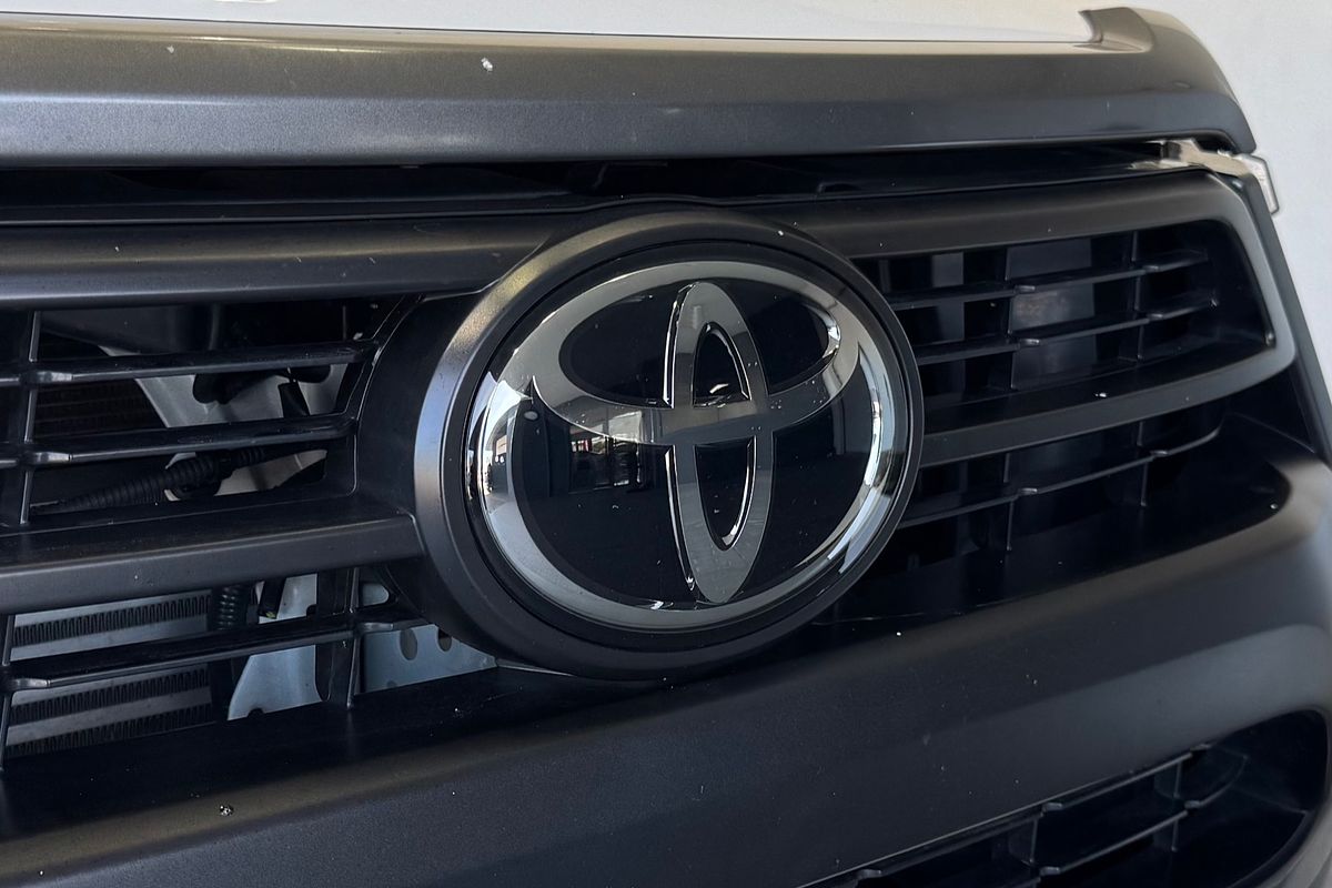 2023 Toyota Hilux SR GUN126R 4X4