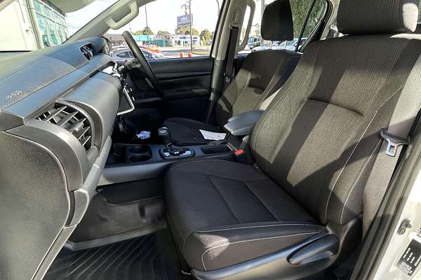 2023 Toyota Hilux SR GUN126R 4X4