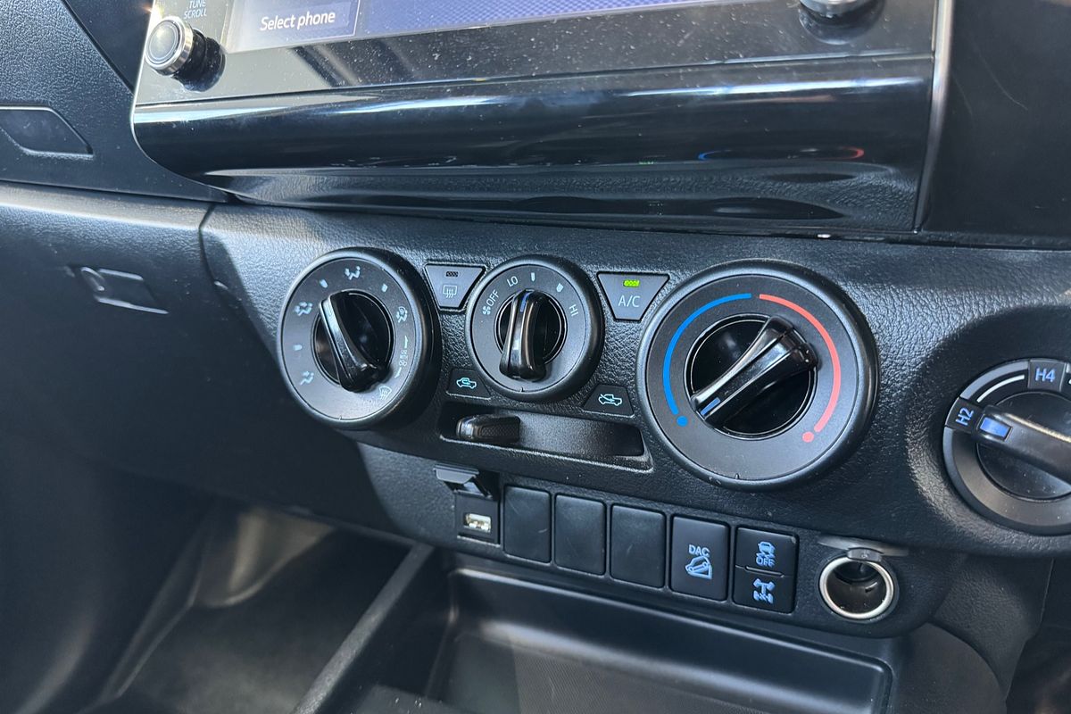 2023 Toyota Hilux SR GUN126R 4X4