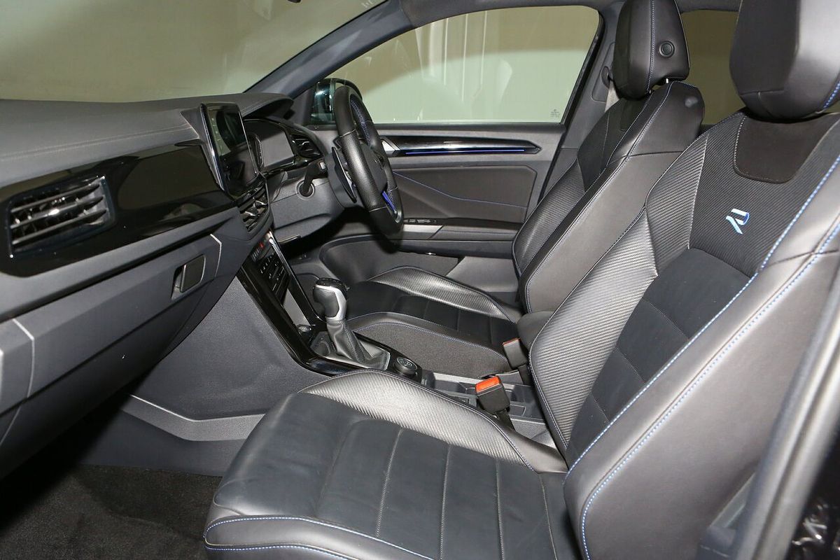 2023 Volkswagen T-Roc R D11