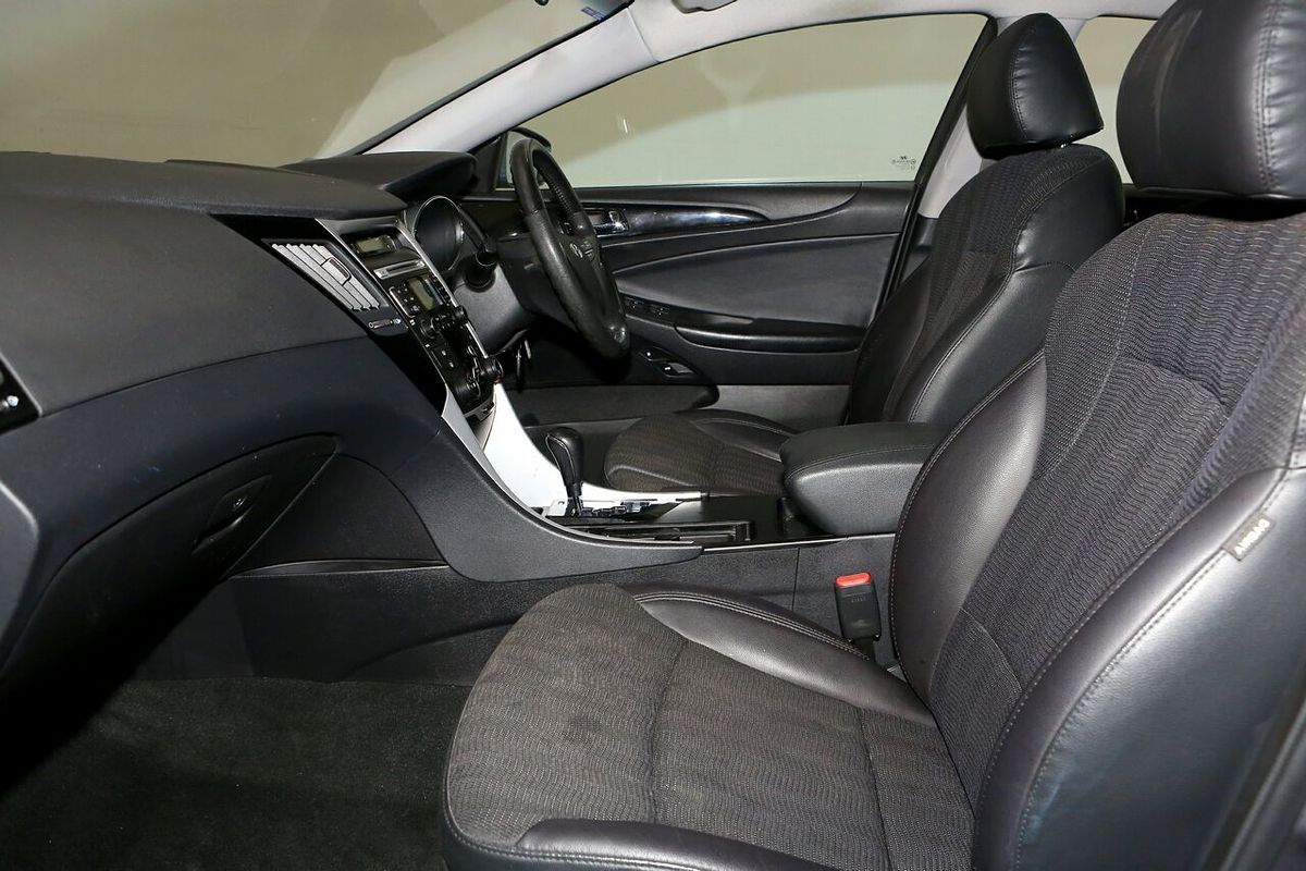 2012 Hyundai i45 Active YF
