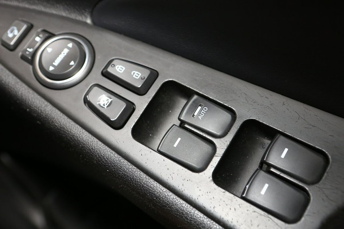 2012 Hyundai i45 Active YF