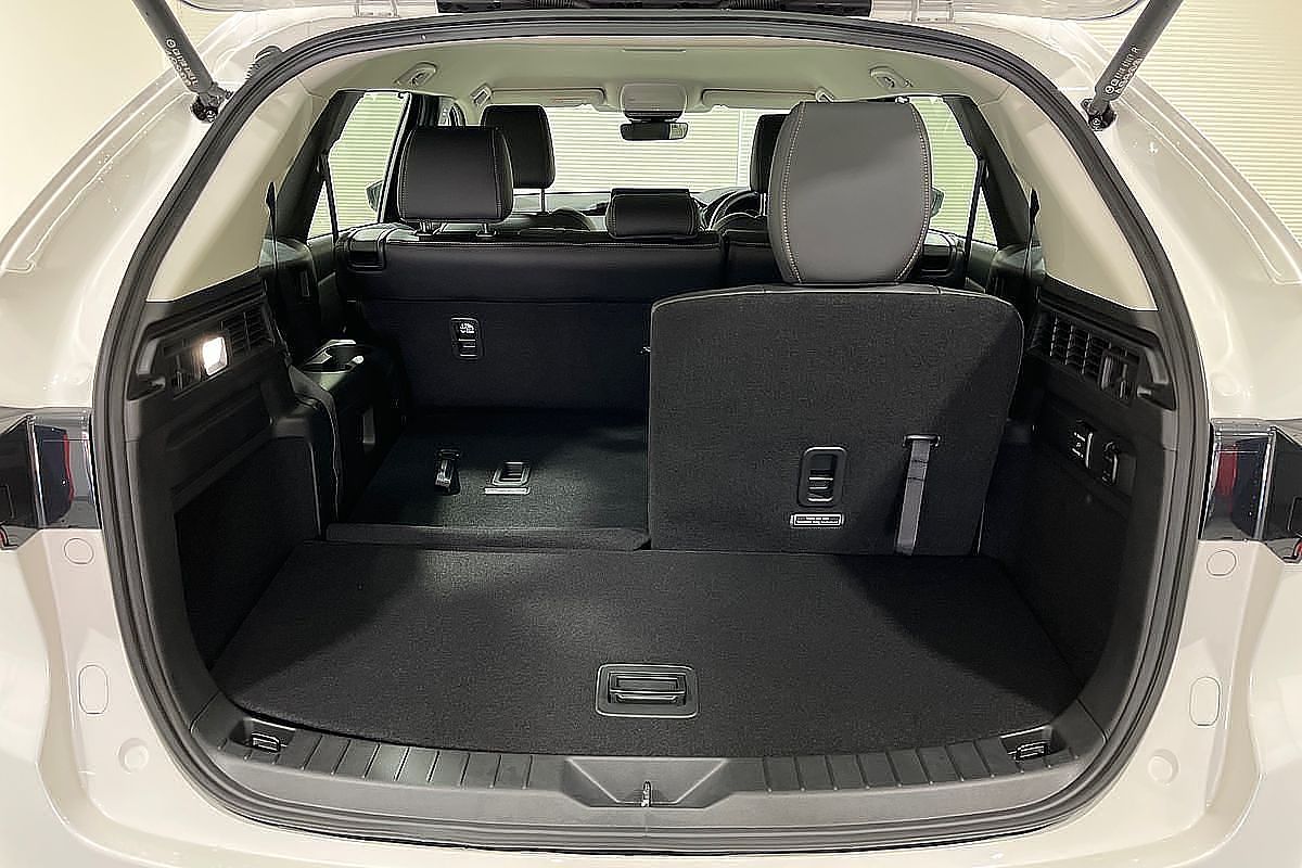 2024 Mazda CX-80 G40e Touring KL