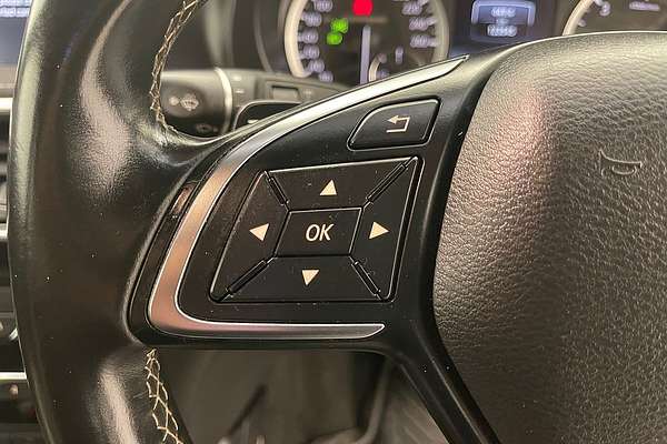 2016 INFINITI Q30 Sport H15