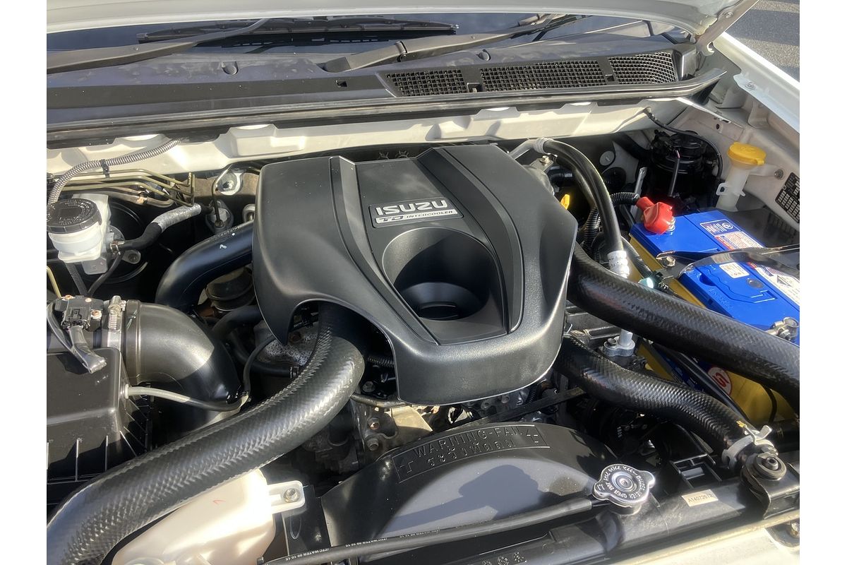 2015 Isuzu D-MAX SX 4X4