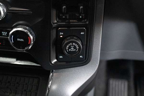 2024 Ford F-150 Lariat  4X4 SWB