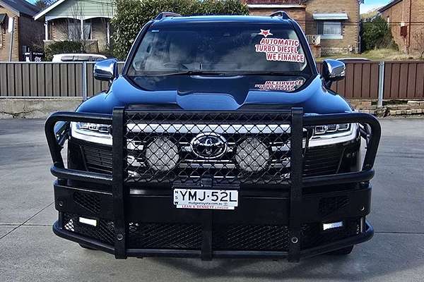 2022 Toyota Landcruiser Sahara FJA300R